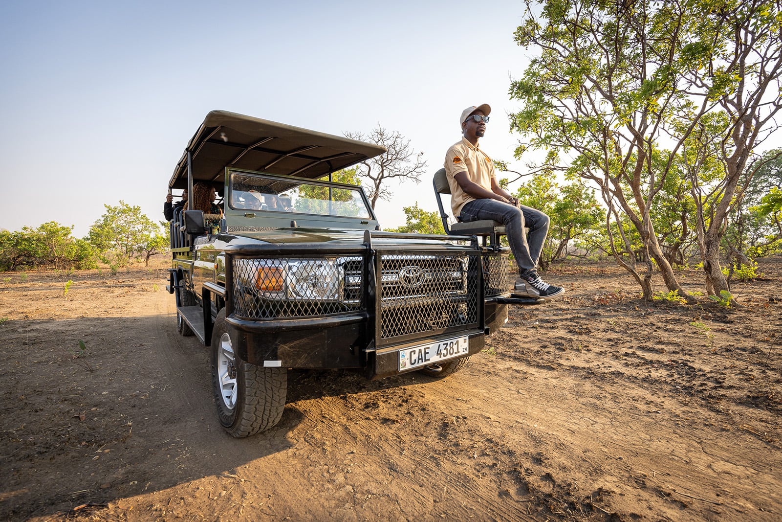 Safari on a Mangolezya Land Cruiser